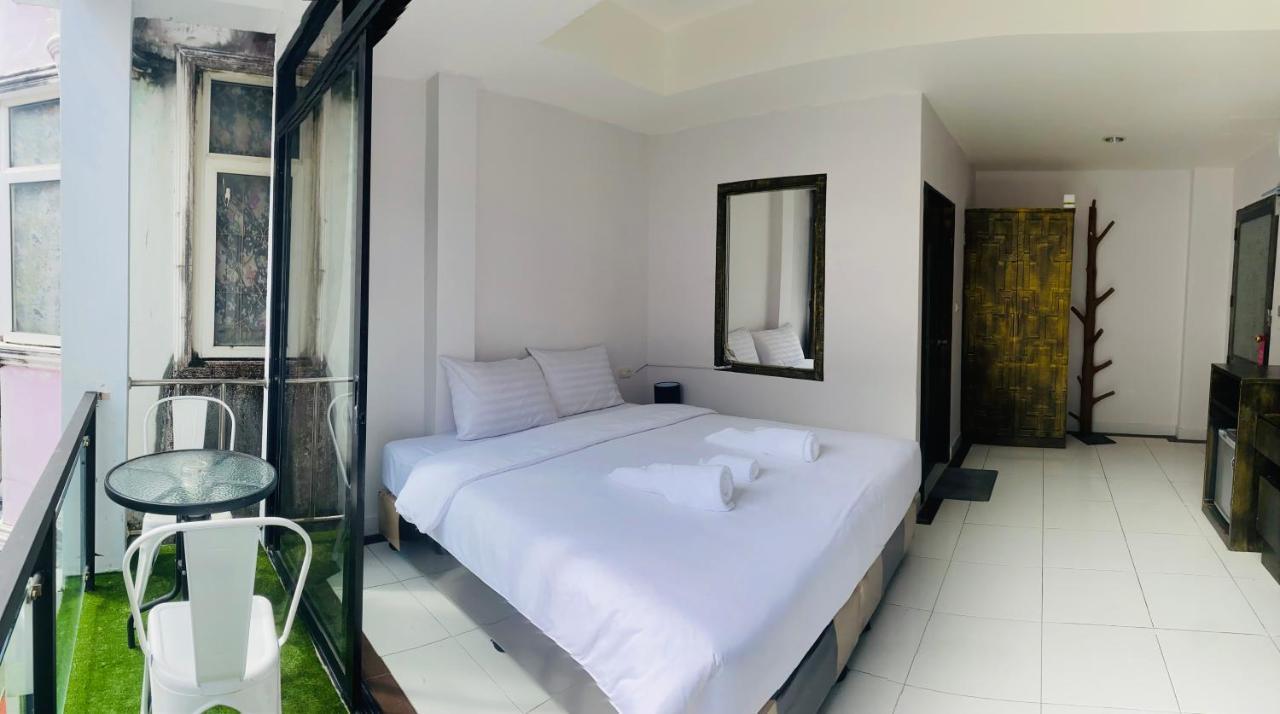 فندق Beachwalk Patong المظهر الخارجي الصورة