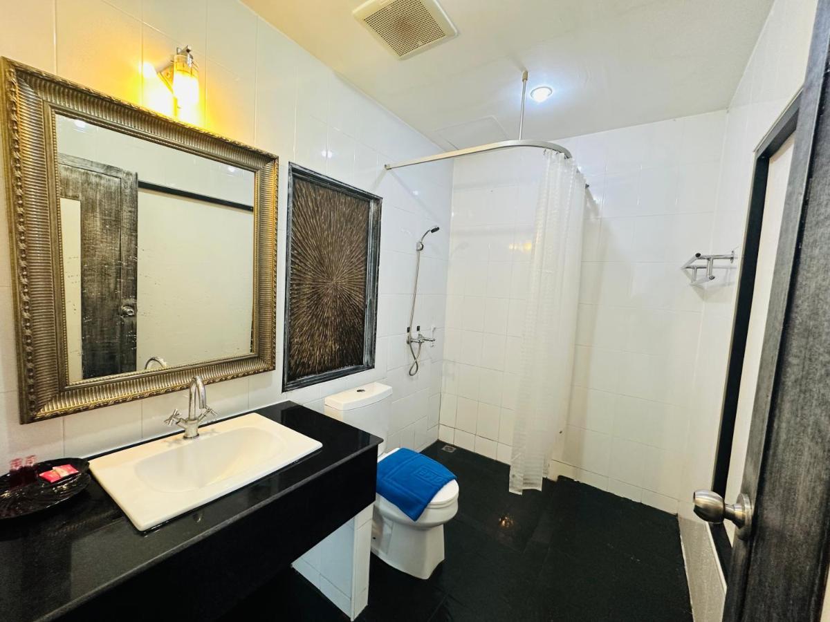 فندق Beachwalk Patong المظهر الخارجي الصورة