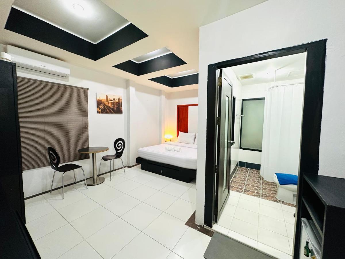 فندق Beachwalk Patong المظهر الخارجي الصورة