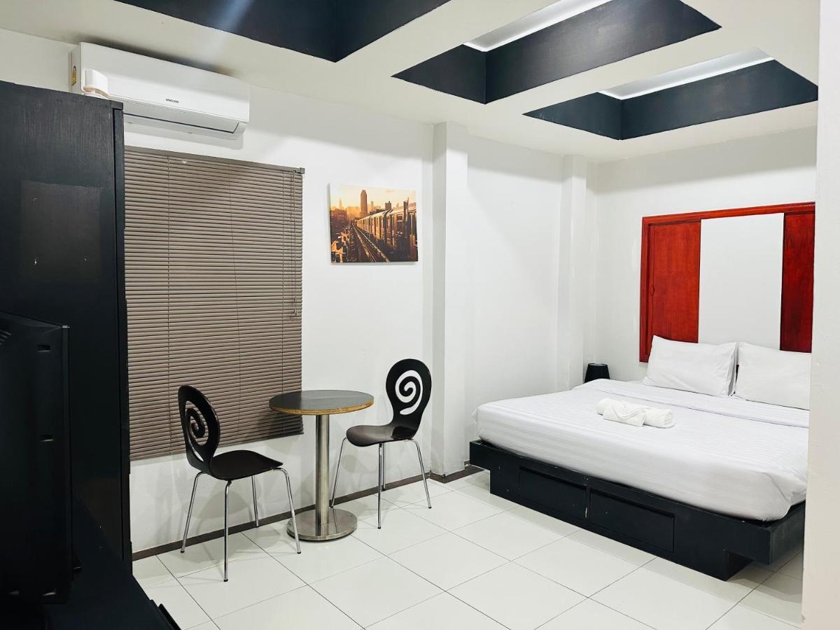 فندق Beachwalk Patong المظهر الخارجي الصورة