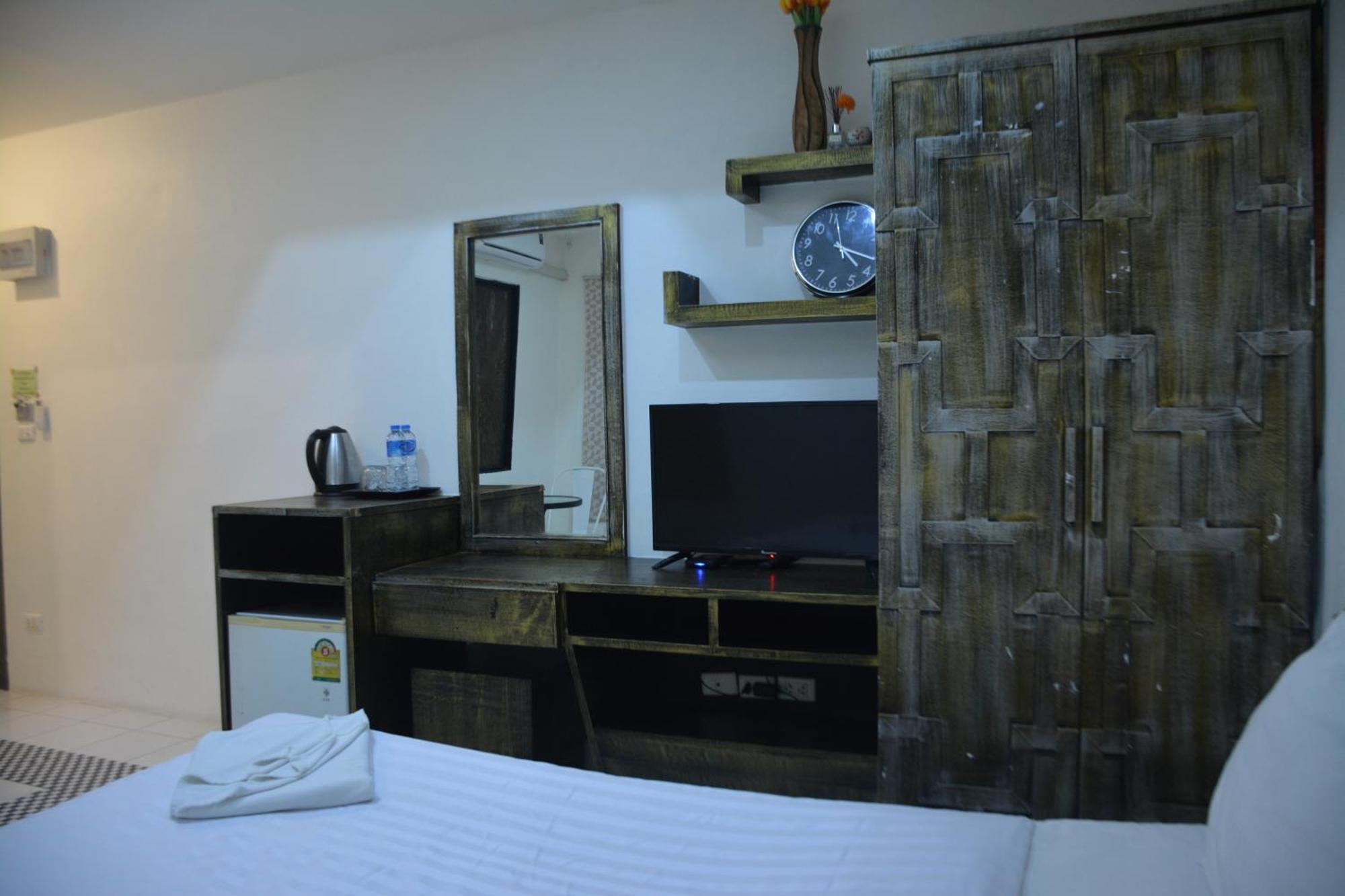 فندق Beachwalk Patong المظهر الخارجي الصورة