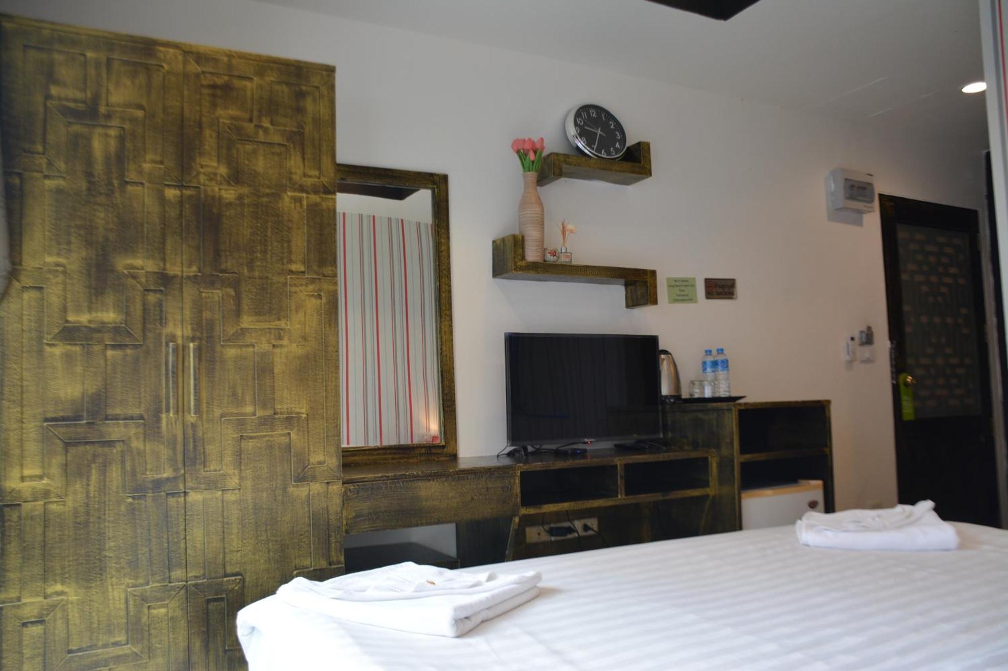 فندق Beachwalk Patong المظهر الخارجي الصورة